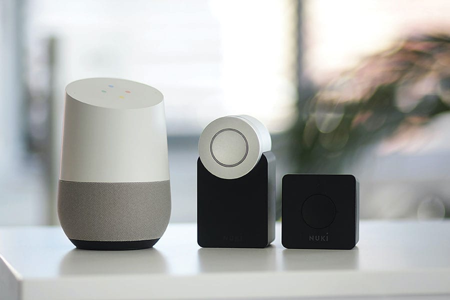 davar-ardalan-smart-tech Photo of smart devices and speakers